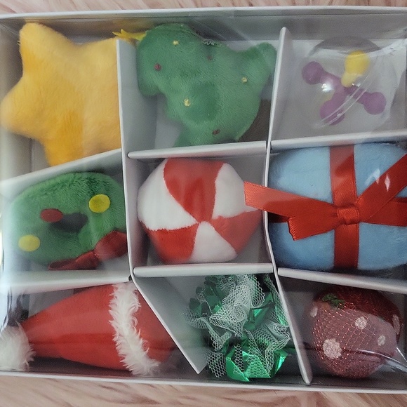 Brand New PATCHWORKPET Holiday Cat Toys- 9 CT. - Picture 3 of 3